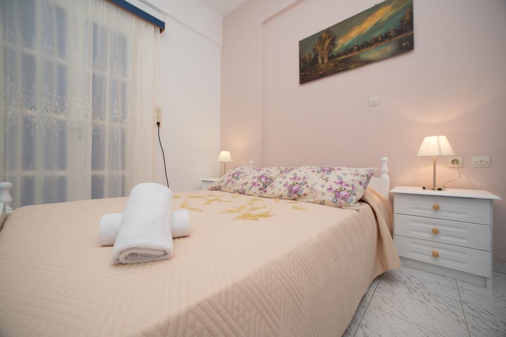 Aparthotel Bella Sant Perissa  Zewnętrze zdjęcie