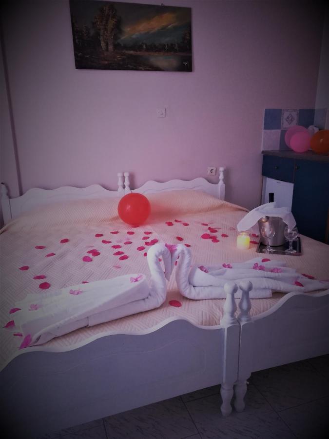 Aparthotel Bella Sant Perissa  Zewnętrze zdjęcie